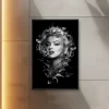 Marilyn Monroe'nun Siyah Beyaz Fotoğrafı Sigara İçiyor — Kanvas Tablo