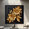 Altın Çiçekler Ve Altın Çerçeveli Siyah Arka Planda Yapraklar — Kanvas Tablo