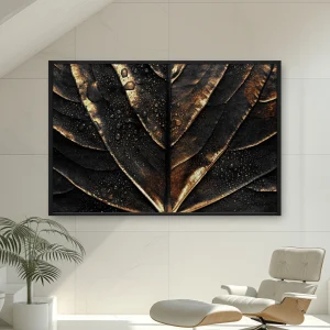 Üzerinde Su Damlacıkları Olan Bir Yaprağın Yakından — Kanvas Tablo