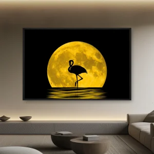 Arka Planda Dolunay Bulunan Suda Duran Bir Kuş — Kanvas Tablo